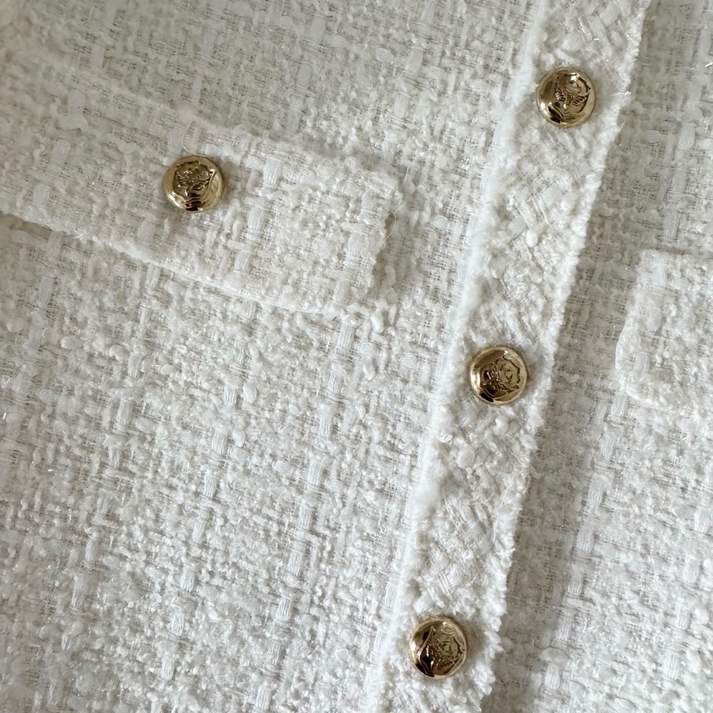 *BRAND NEW* Zara Cream/White Tweed Dress with Gold Buttons XS - Picture 4 of 14